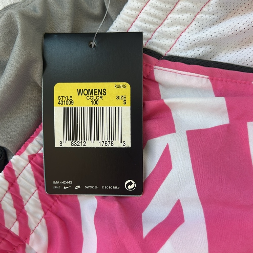 Nike running shorts. - Picture 5 of 5